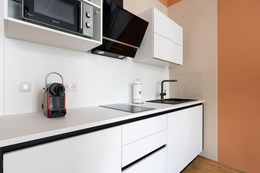 Artful 1Br Suite, City Nearby By Hm Виена Екстериор снимка